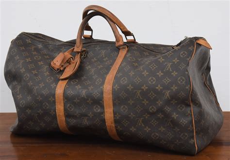 bolsa de viagem louis vuitton|louis vuitton football player.